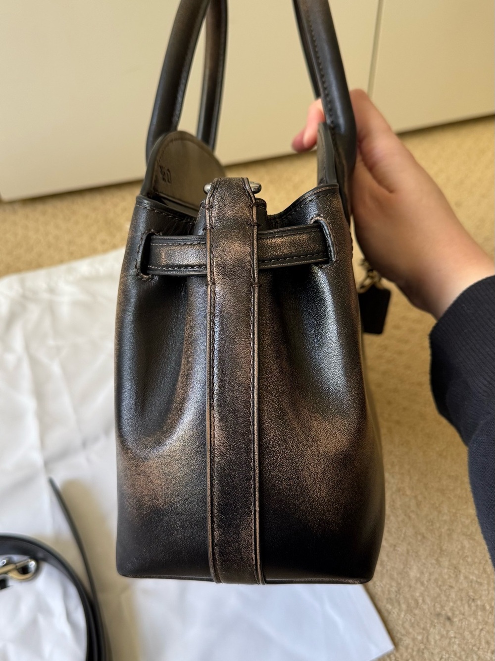 Coach Empire Carryall 28 in Loved Leather - Picture 3 of 13